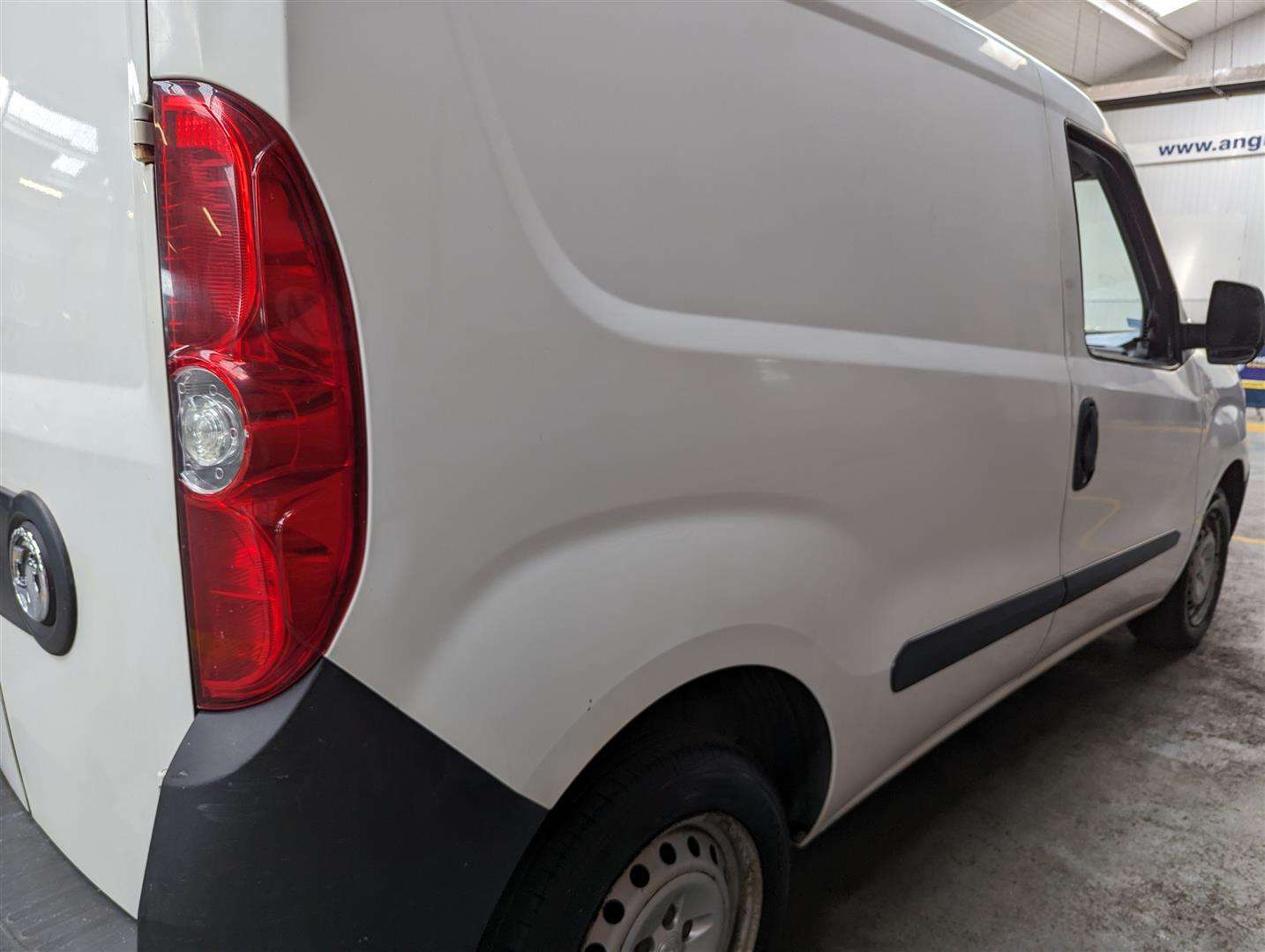 <p>2013 VAUXHALL COMBO 2000 L1H1 CDTI</p>