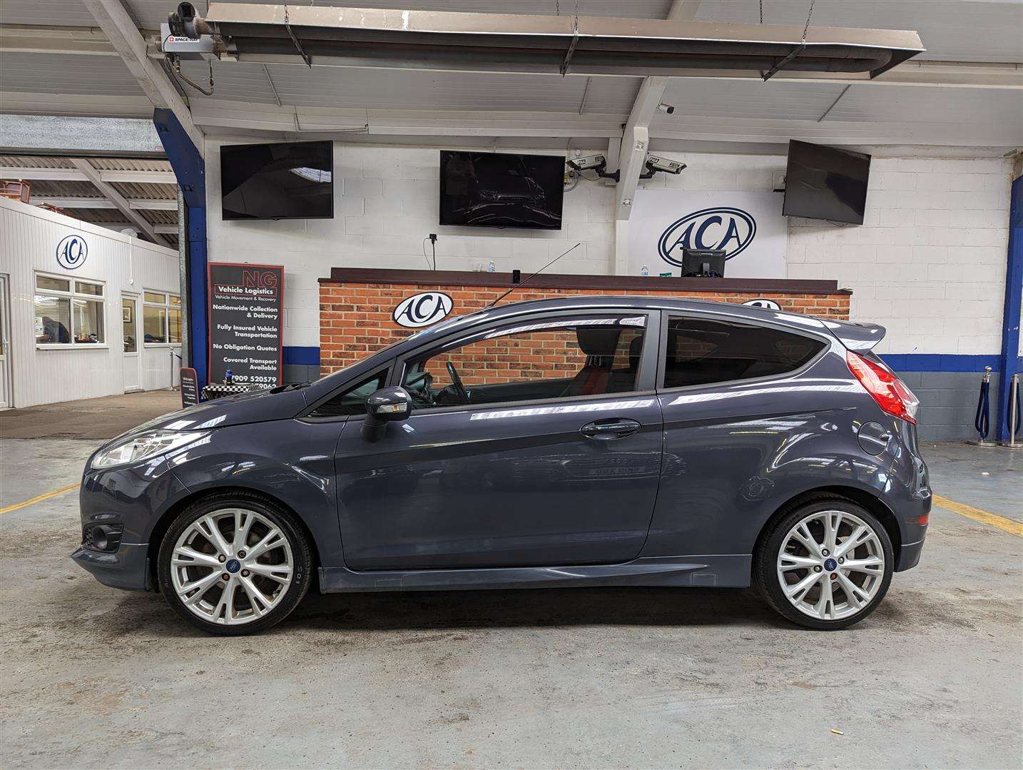 <p>2014 FORD FIESTA ZETEC S</p>