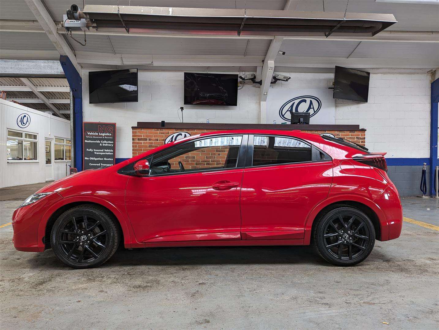 <p>2016 HONDA CIVIC I-DTEC SPORT</p>