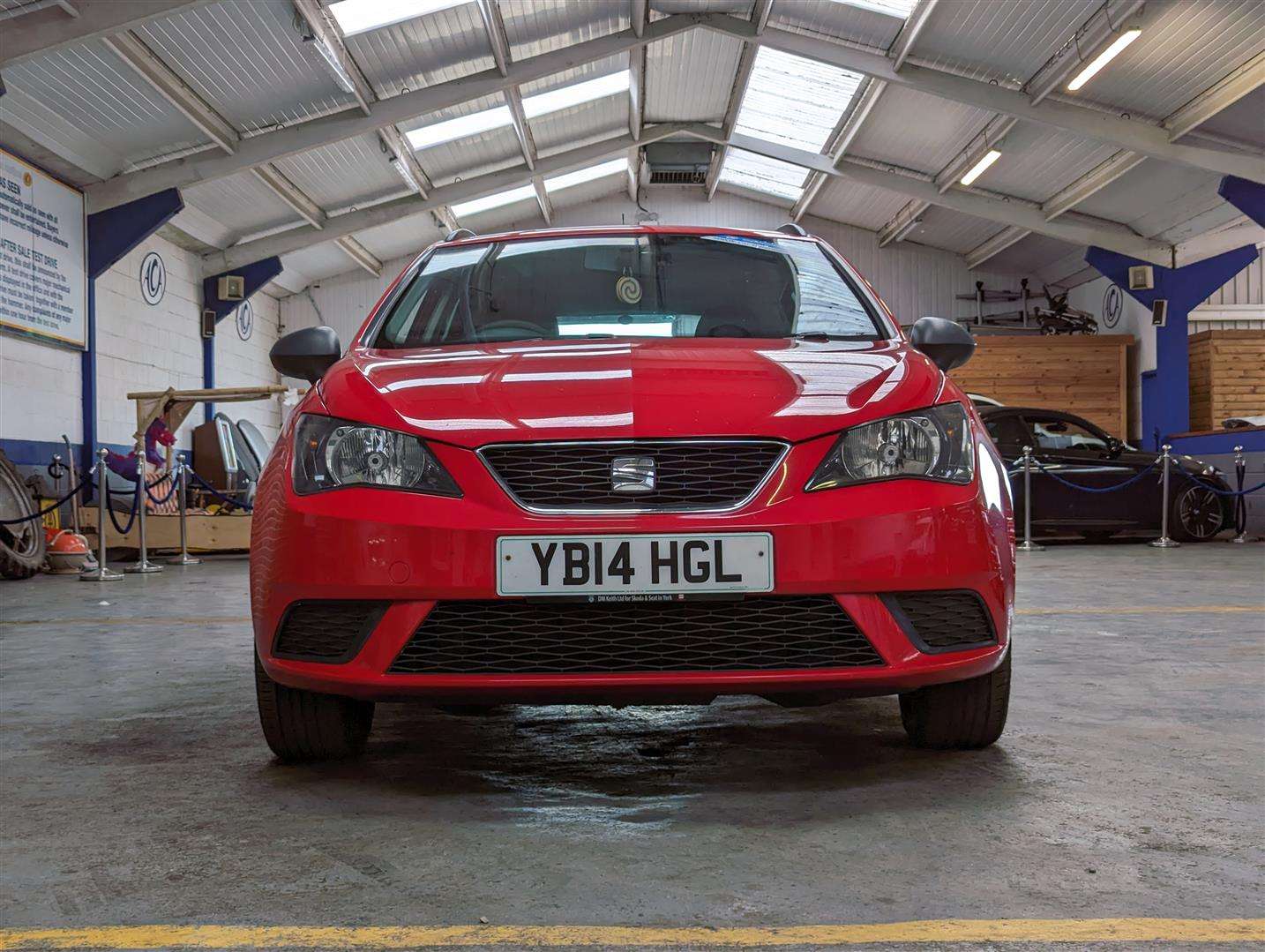 <p>2014 SEAT IBIZA S AC CR TDI</p>