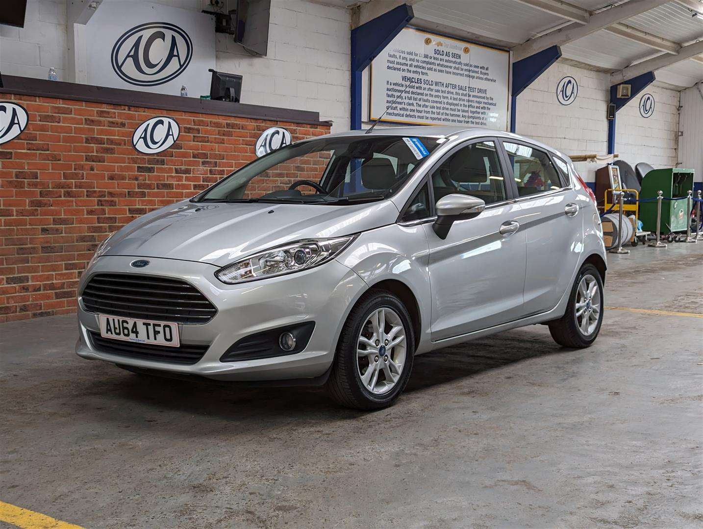 <p>2014 FORD FIESTA ZETEC</p>