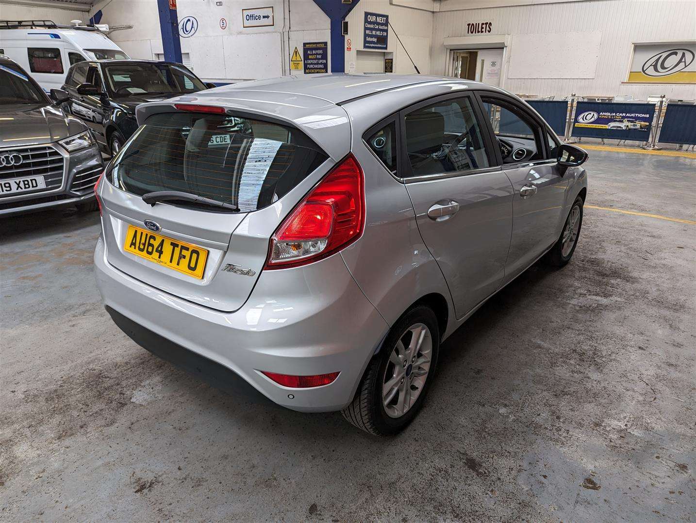 <p>2014 FORD FIESTA ZETEC</p>