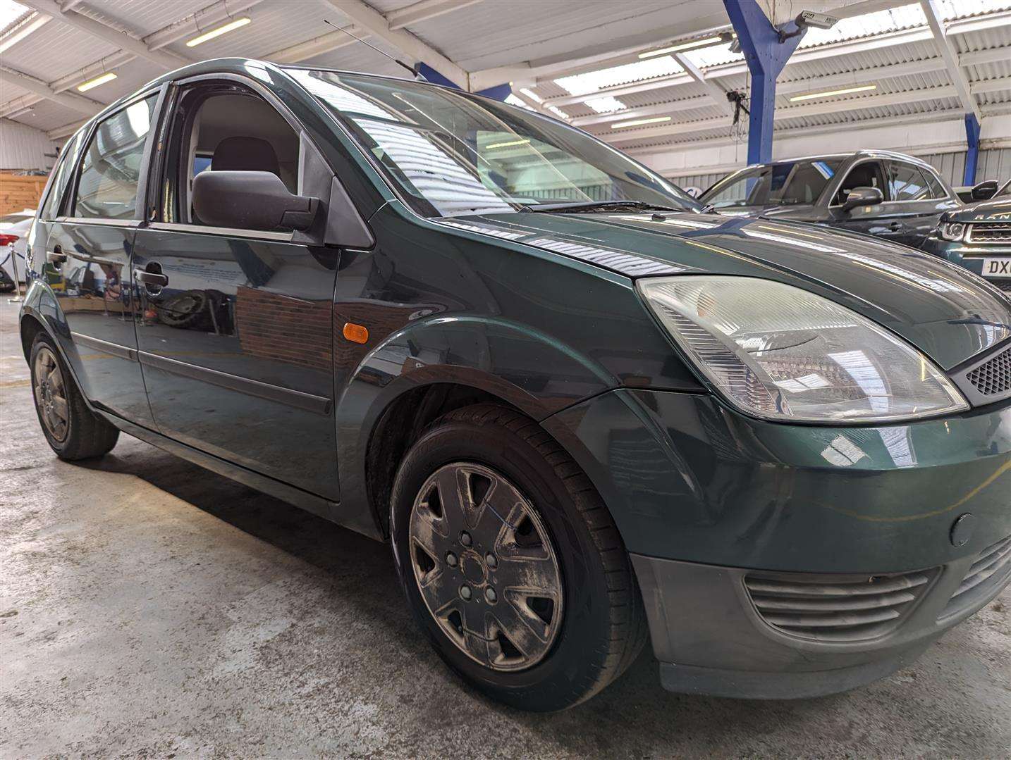 <p>2005 FORD FIESTA LX</p>