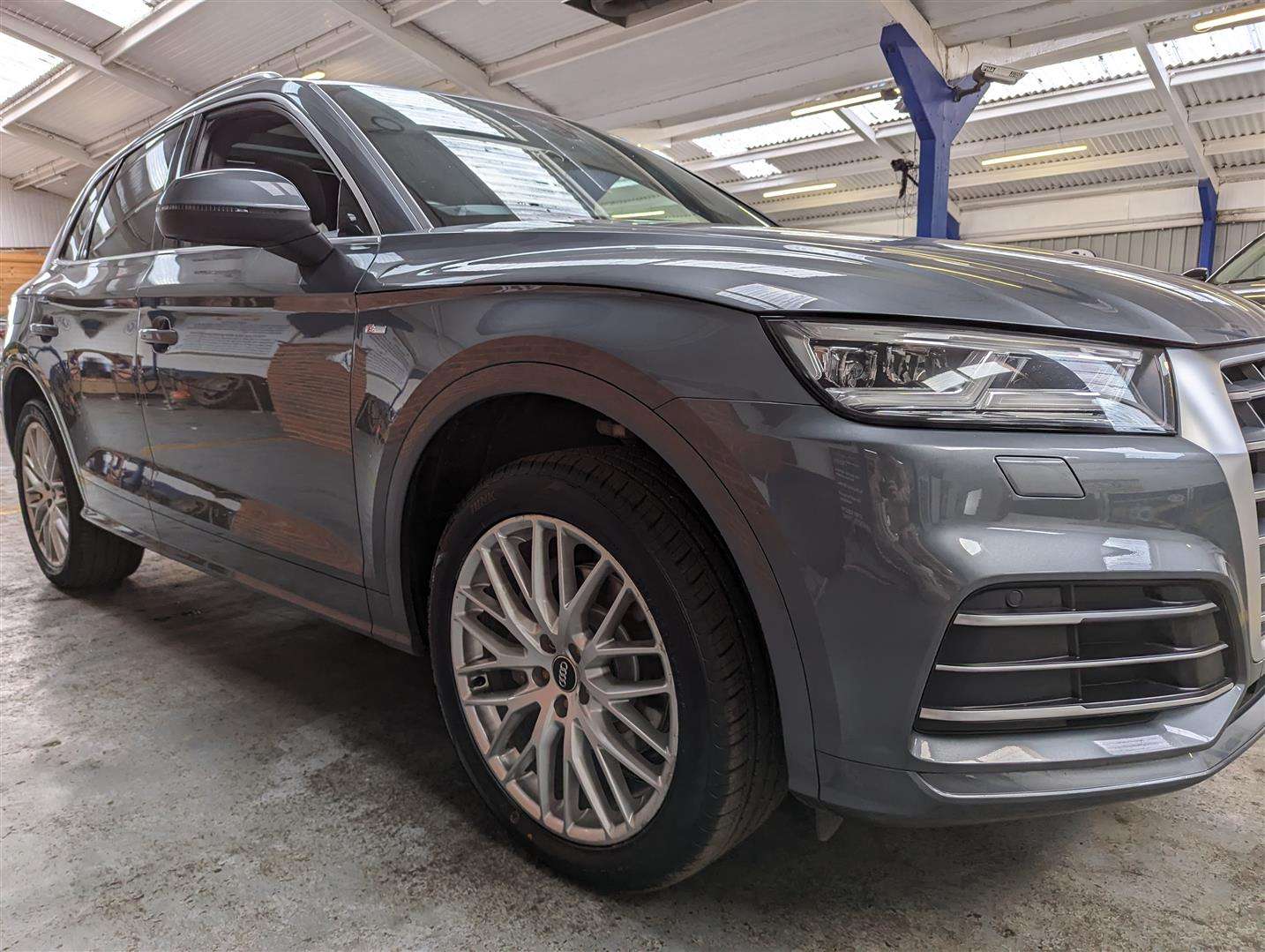 <p>2019 AUDI Q5 S LINE 40 TDI QUATTRO</p>