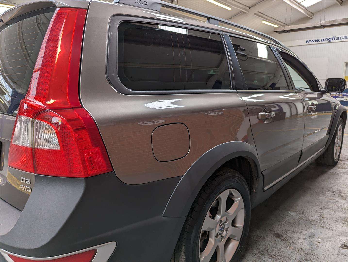 <p>2009 VOLVO XC70 SE D5 AUTO</p>