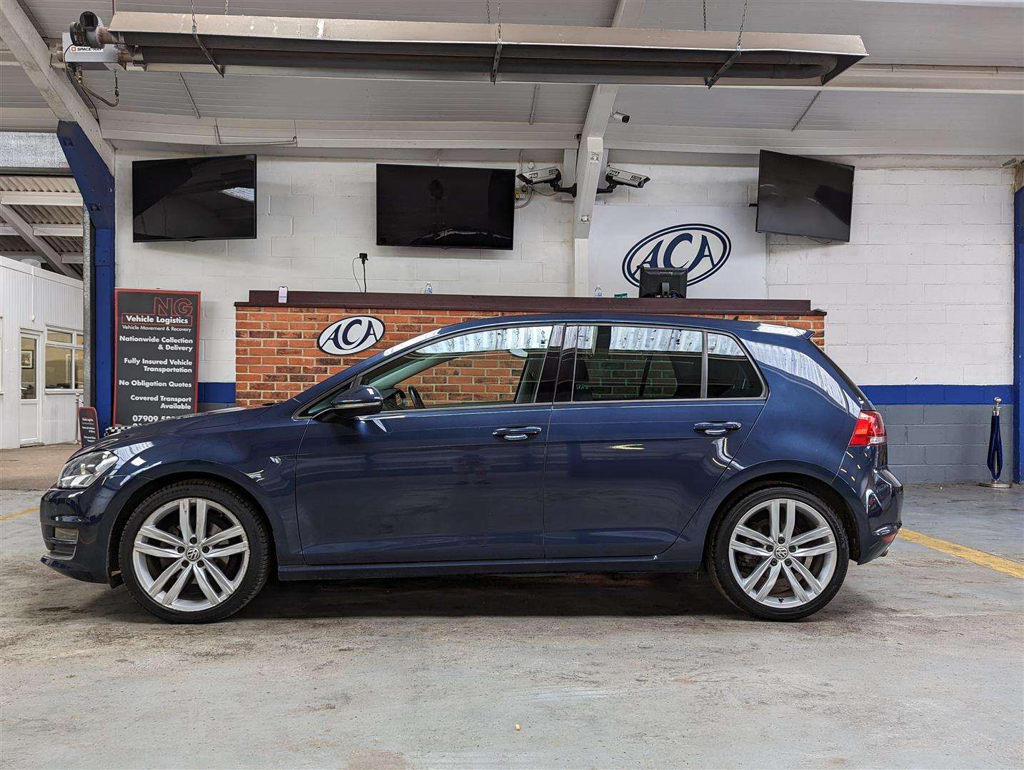 <p>2017 VOLKSWAGEN GOLF GT EDITION TDI BMT S</p>