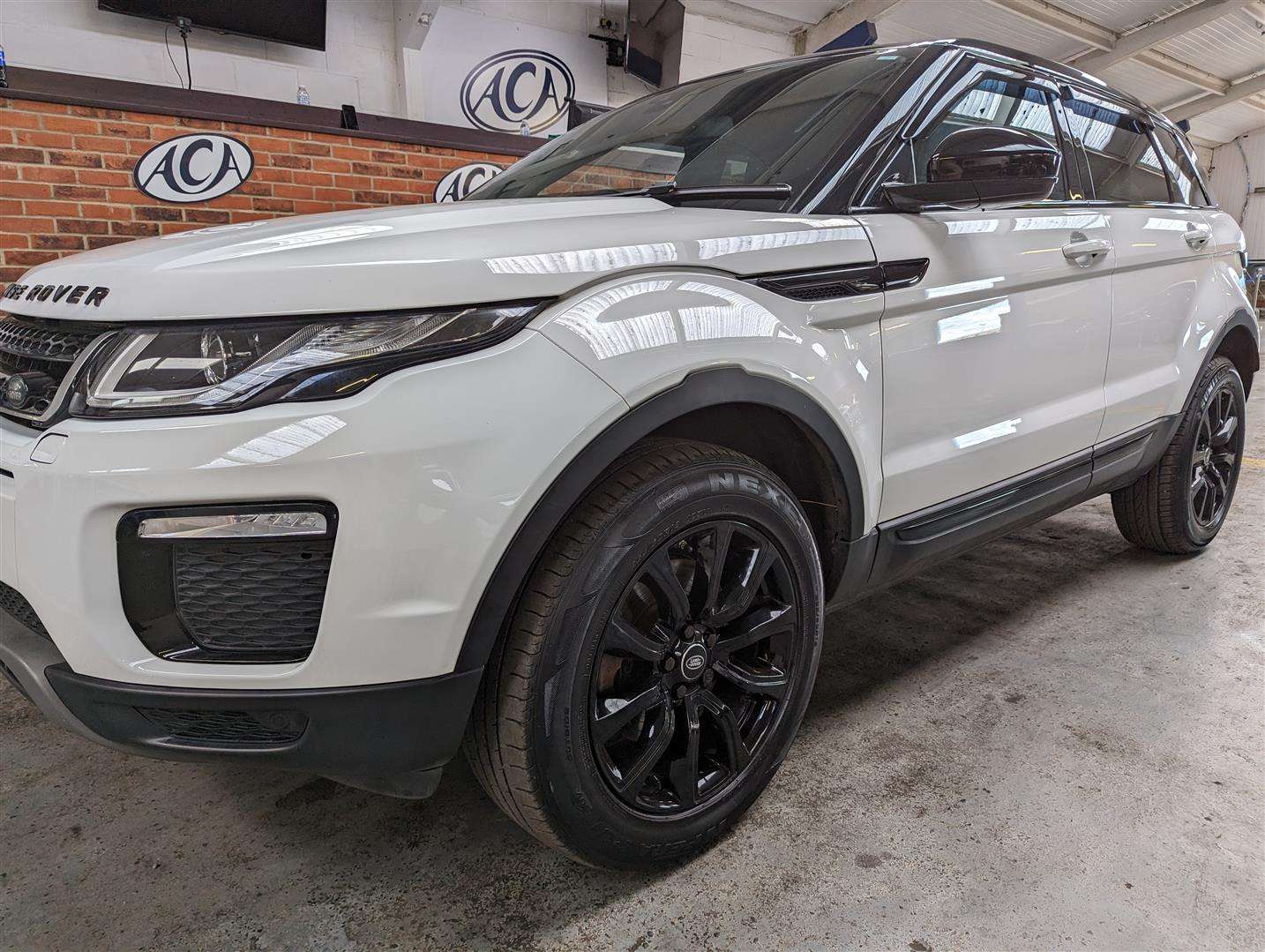 <p>2016 LAND ROVER RANGE ROVER EVOQUE SE TEC</p>