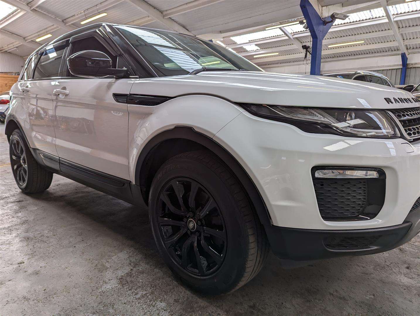 <p>2016 LAND ROVER RANGE ROVER EVOQUE SE TEC</p>