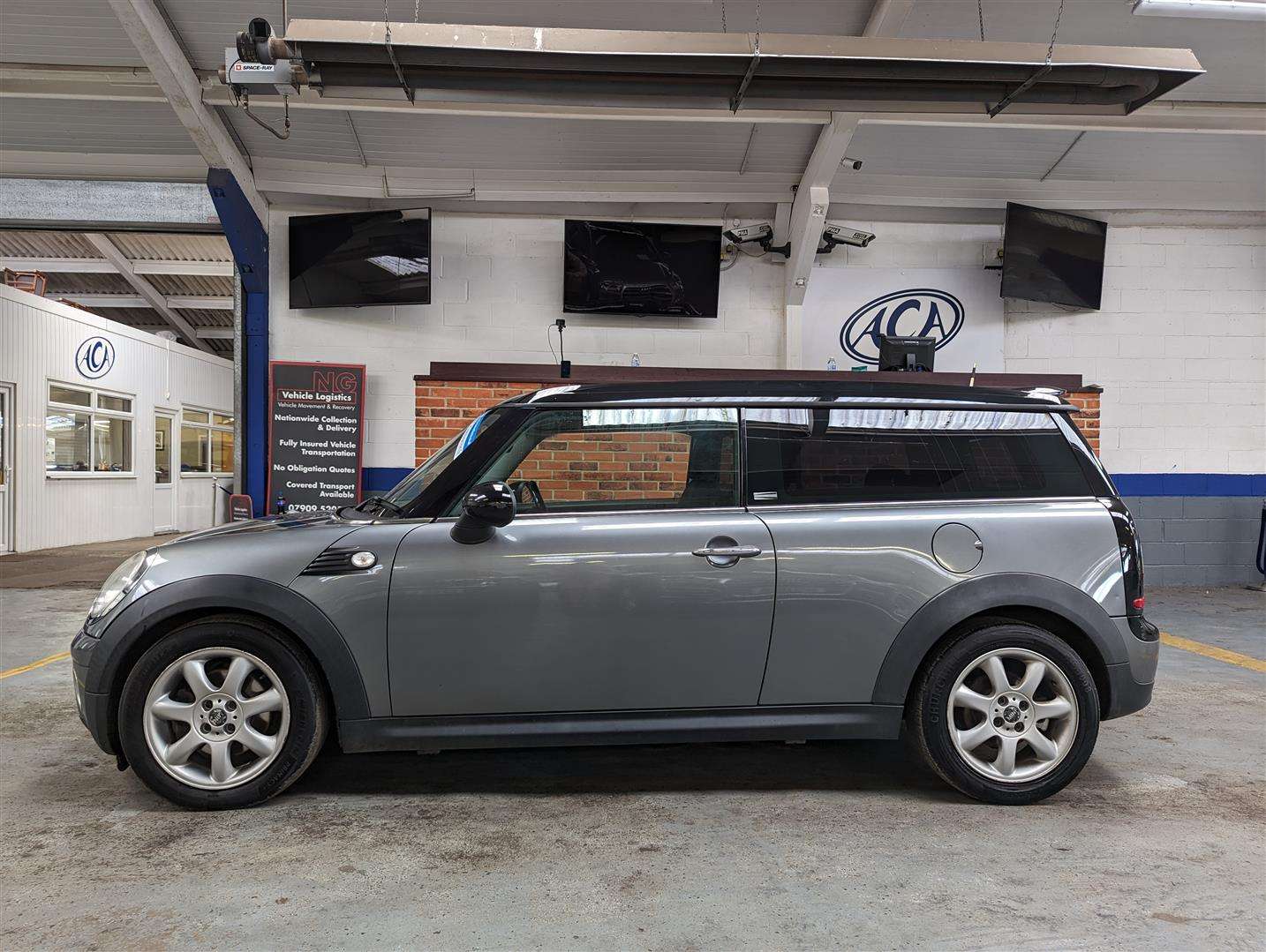 <p>2010 MINI COOPER GRAPHITE CLUBMAN D</p>