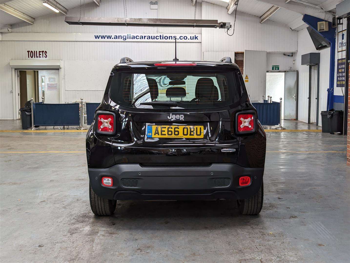 <p>2016 JEEP RENEGADE LONGITUDE M-JET</p>