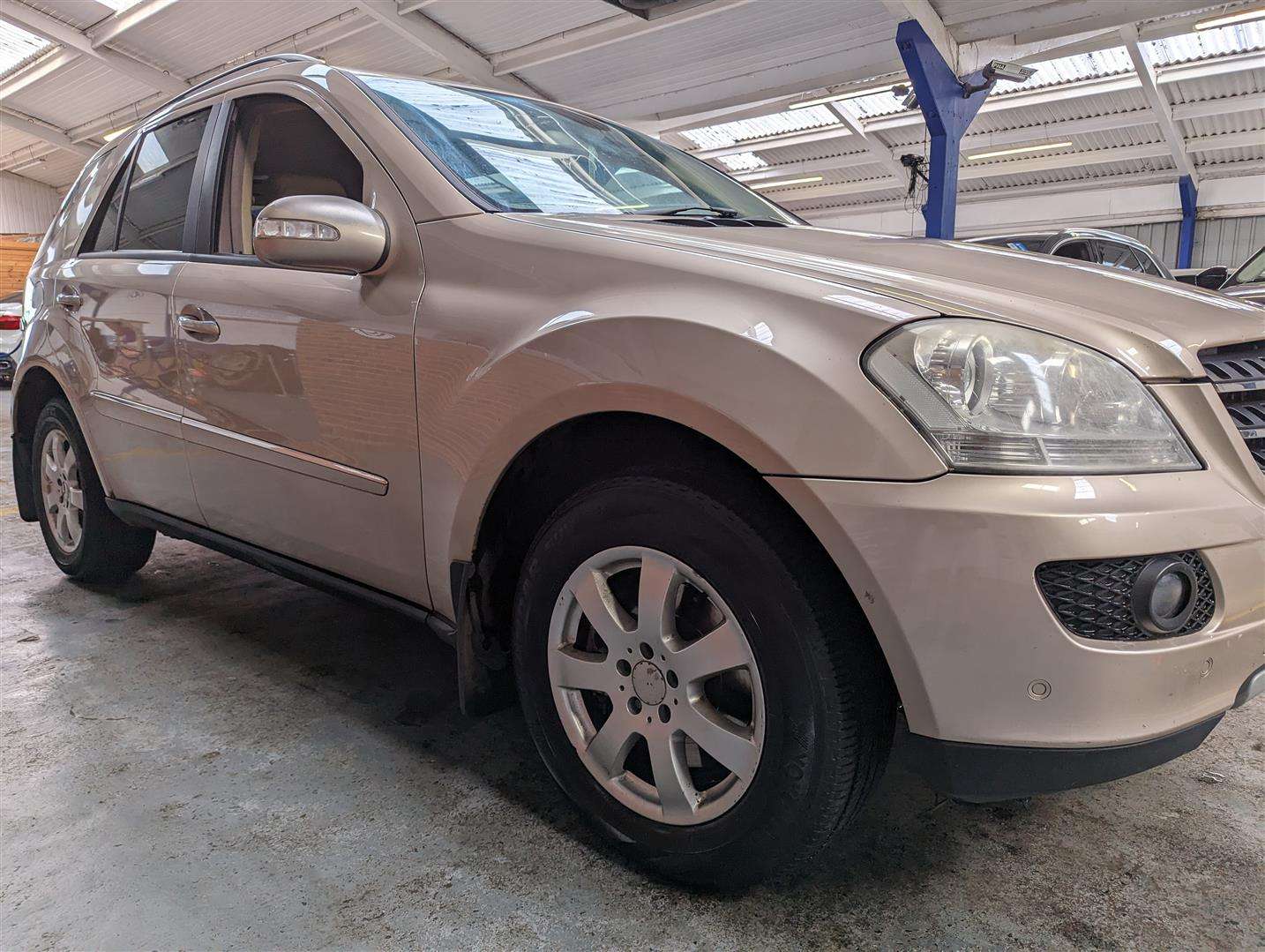 <p>2006 MERCEDES ML 320 CDI SE AUTO</p>