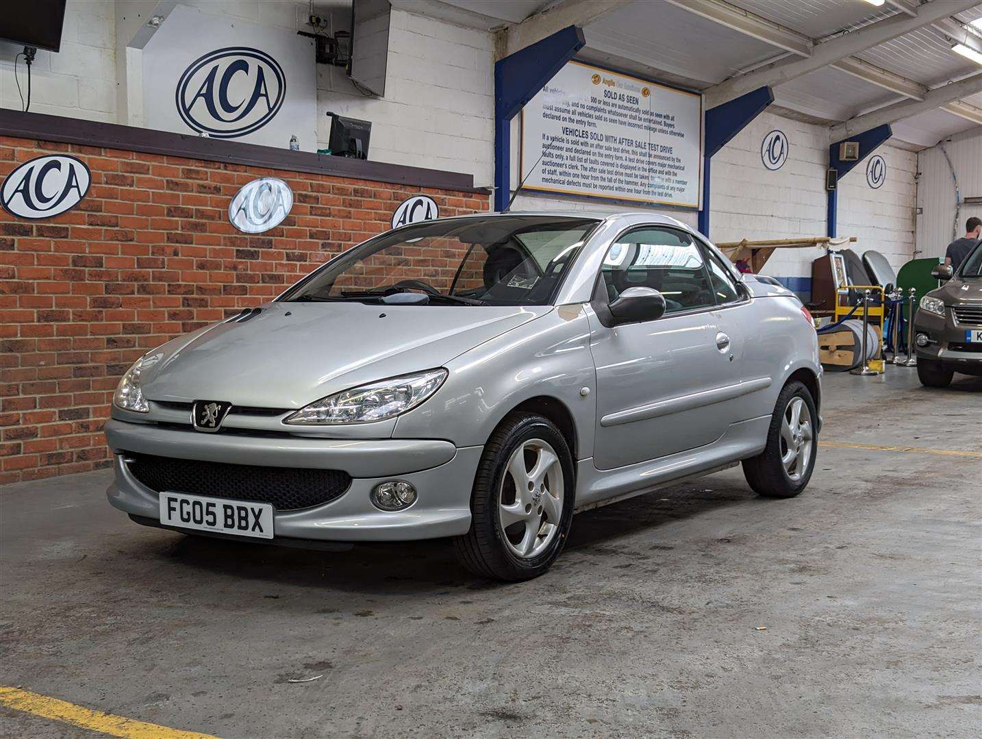 <p>2005 PEUGEOT 206 ALLURE</p>