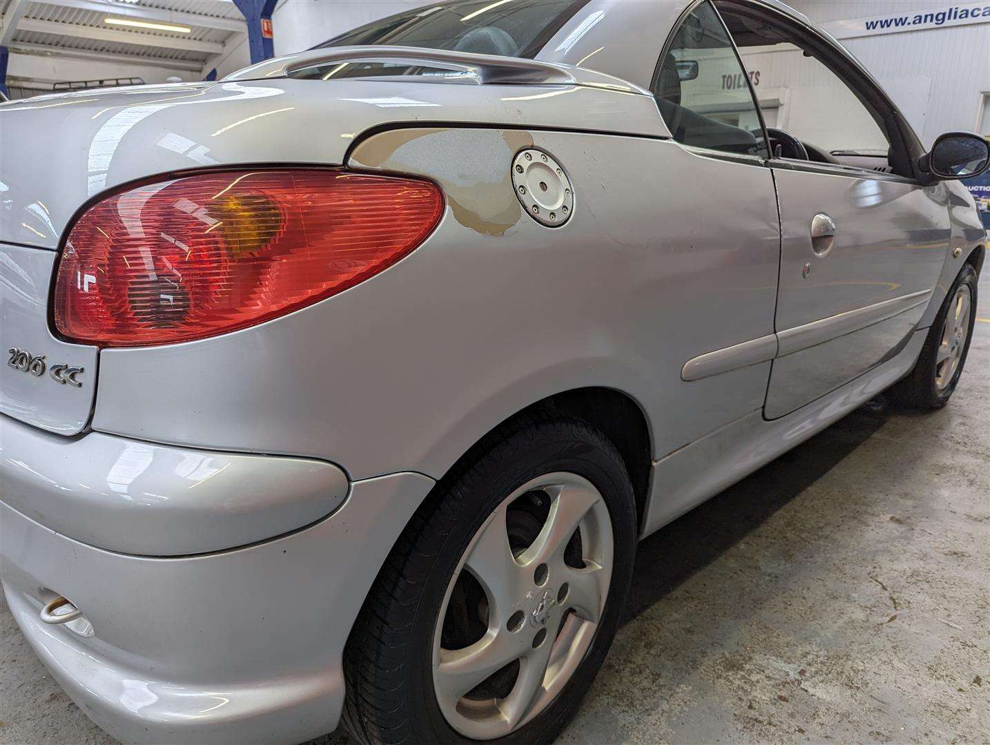 <p>2005 PEUGEOT 206 ALLURE</p>