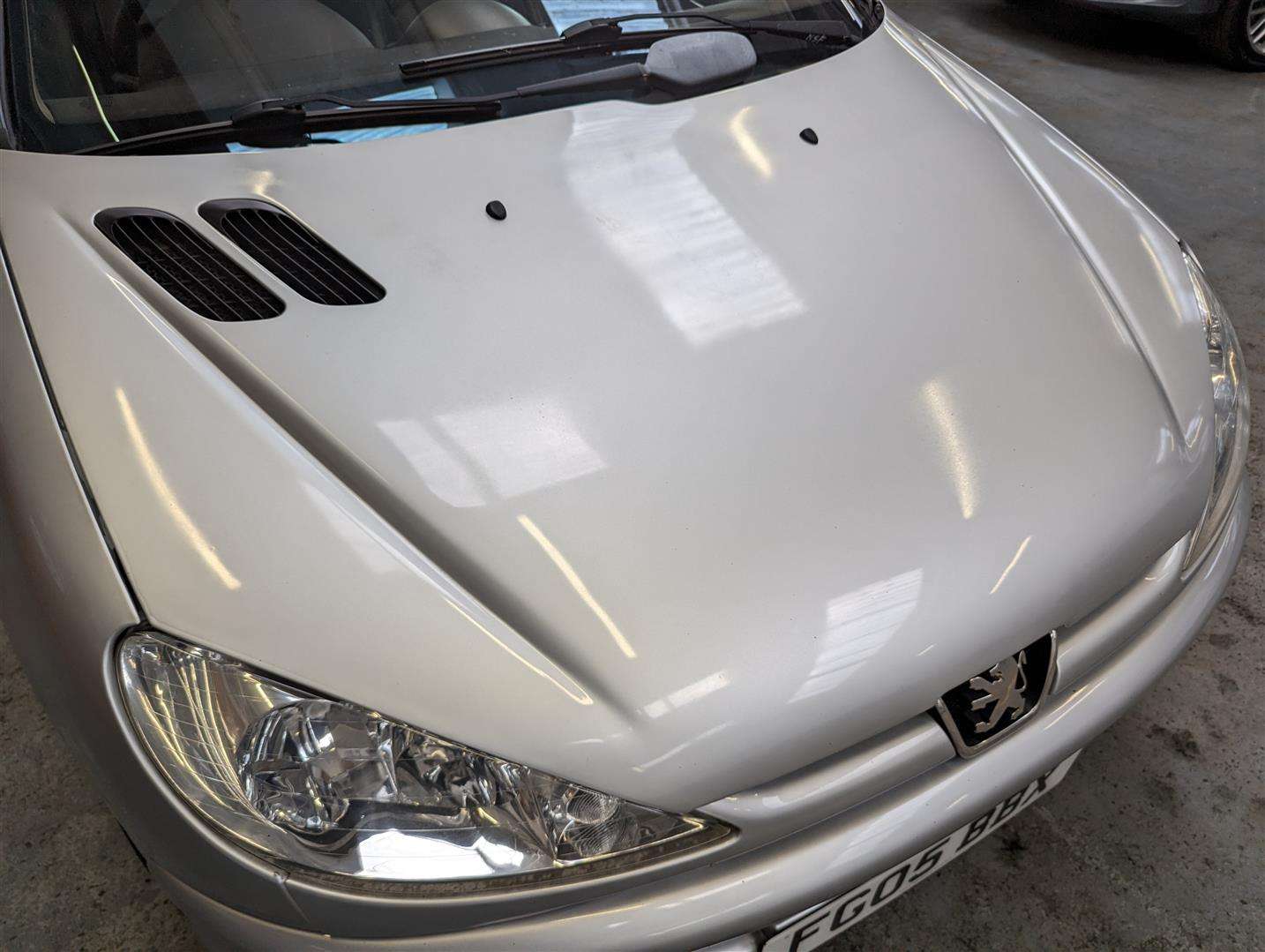 <p>2005 PEUGEOT 206 ALLURE</p>