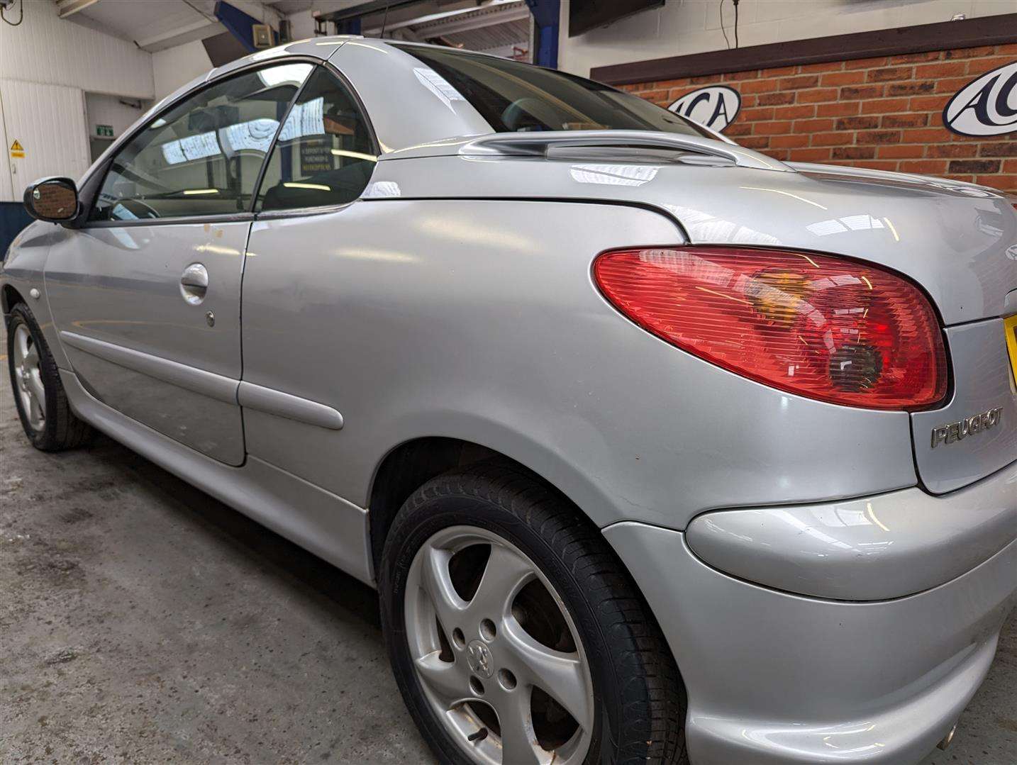 <p>2005 PEUGEOT 206 ALLURE</p>