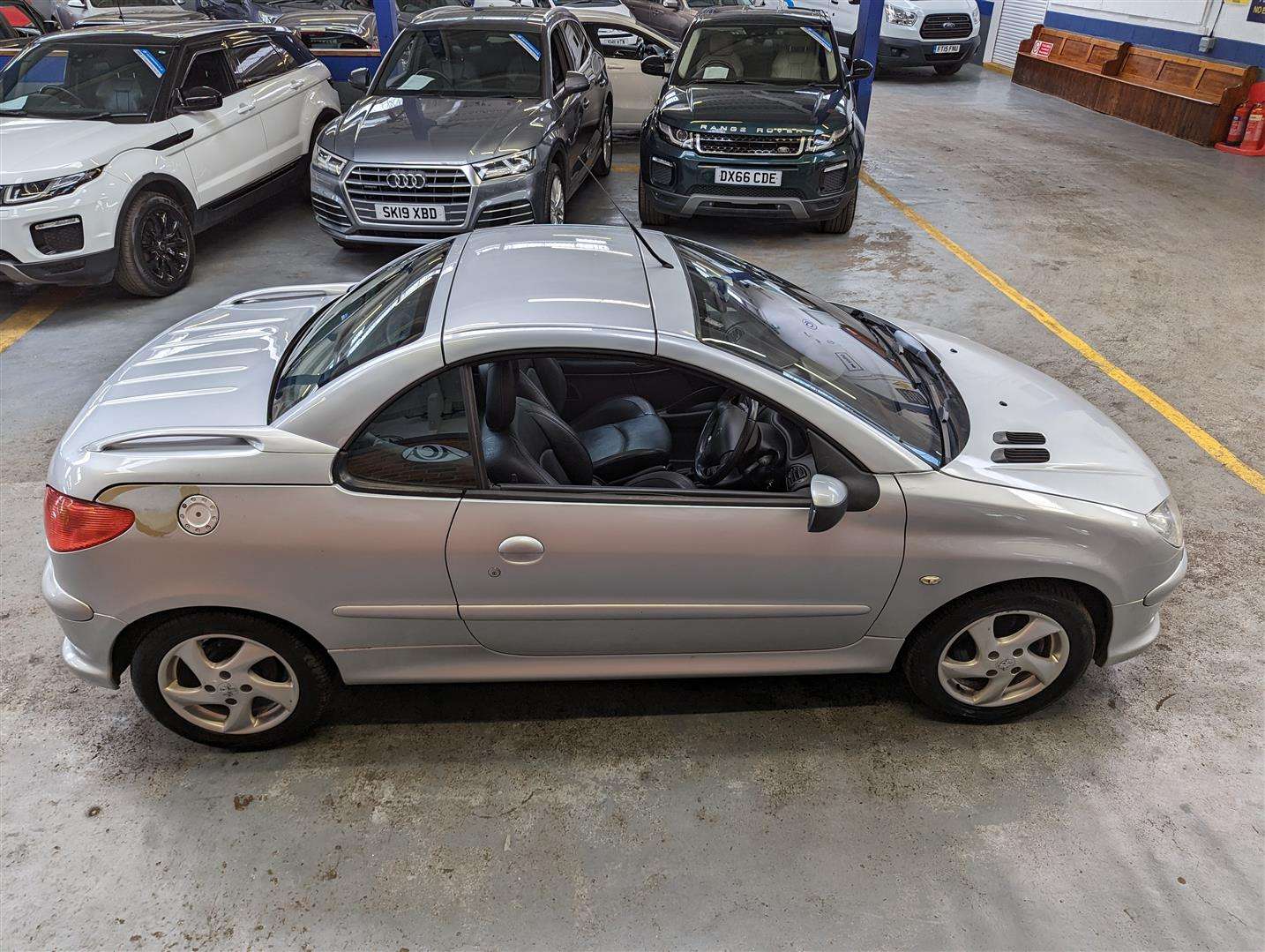 <p>2005 PEUGEOT 206 ALLURE</p>