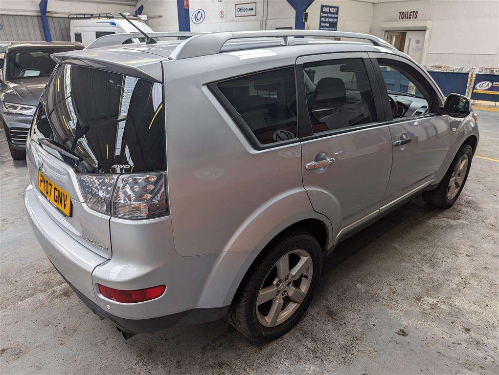 <p>2007 MITSUBISHI OUTLANDER WARRIOR DI-D</p>