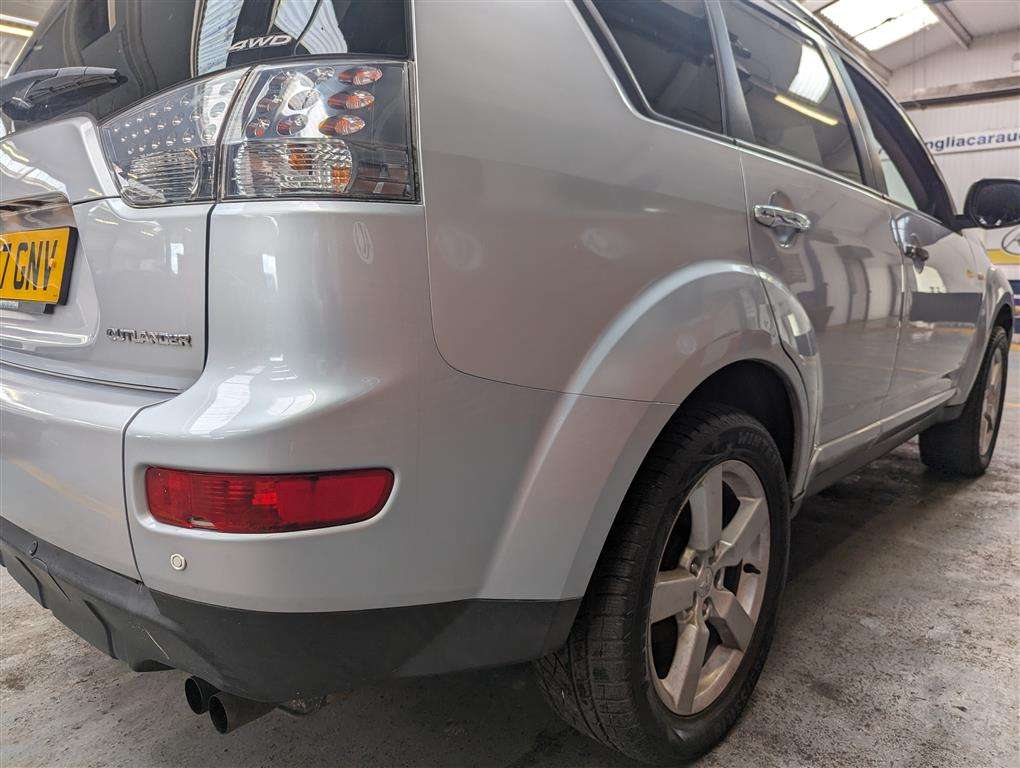 <p>2007 MITSUBISHI OUTLANDER WARRIOR DI-D</p>