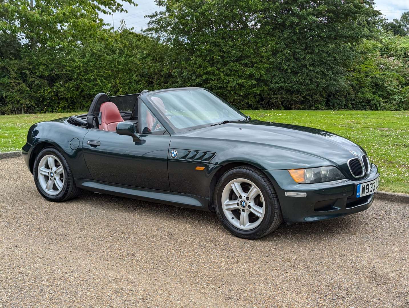 <p>2000 BMW Z3</p>