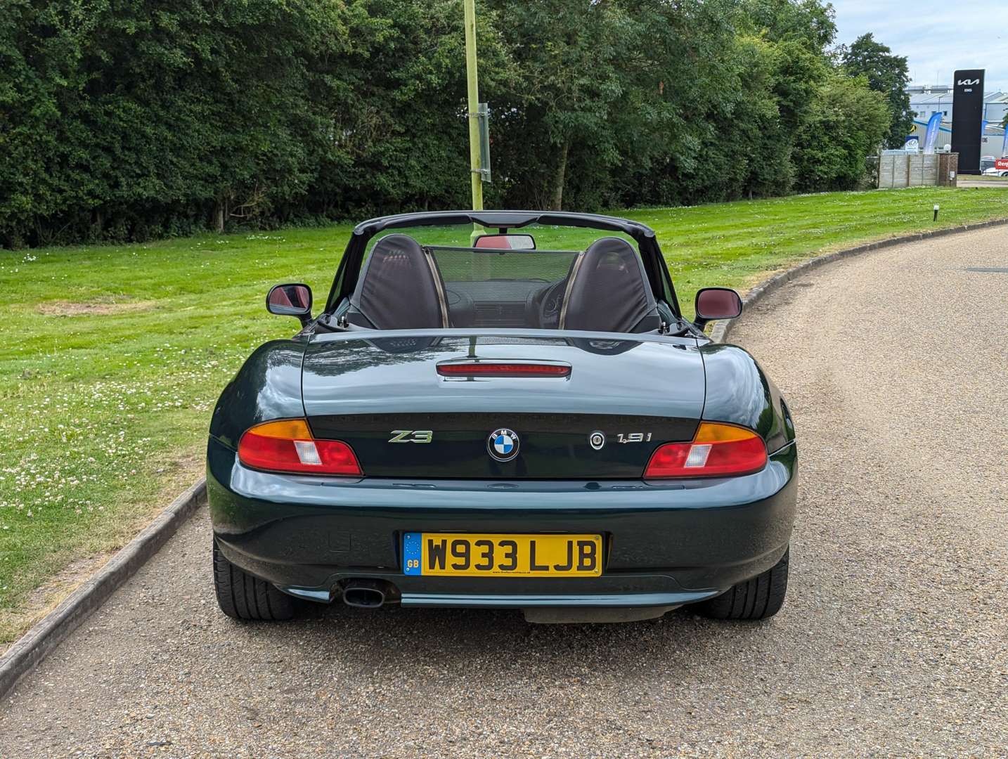 <p>2000 BMW Z3</p>