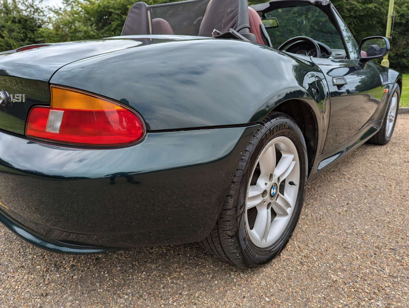 <p>2000 BMW Z3</p>