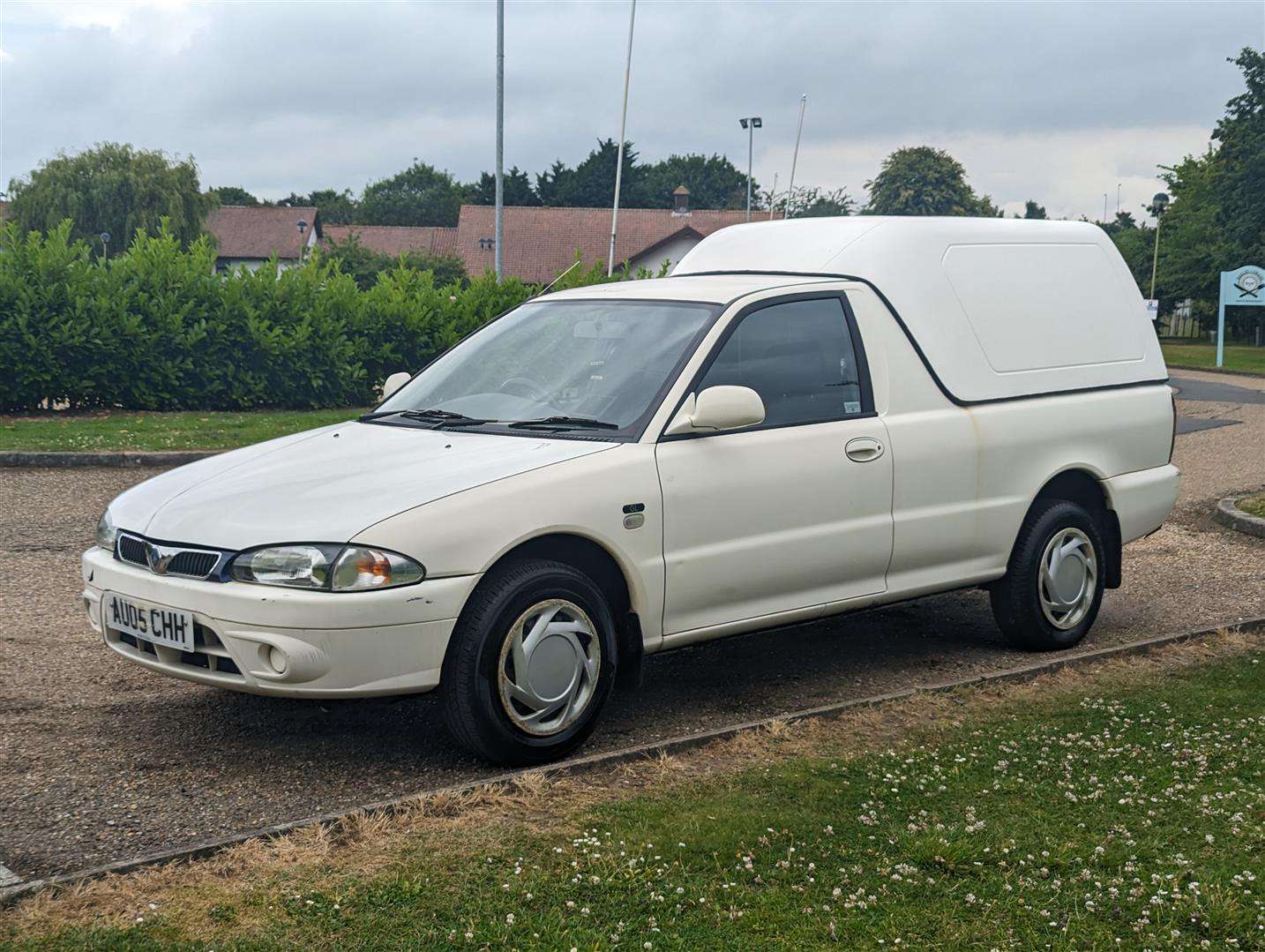 <p>2005 PROTON JUMBUCK GL</p>