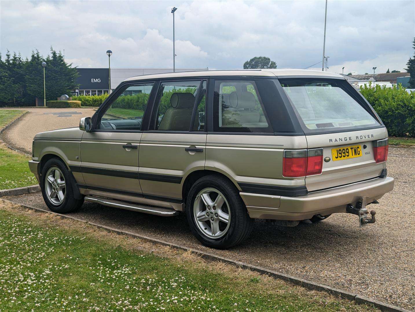 <p>1999 LAND ROVER RANGE ROVER HSE AUTO</p>