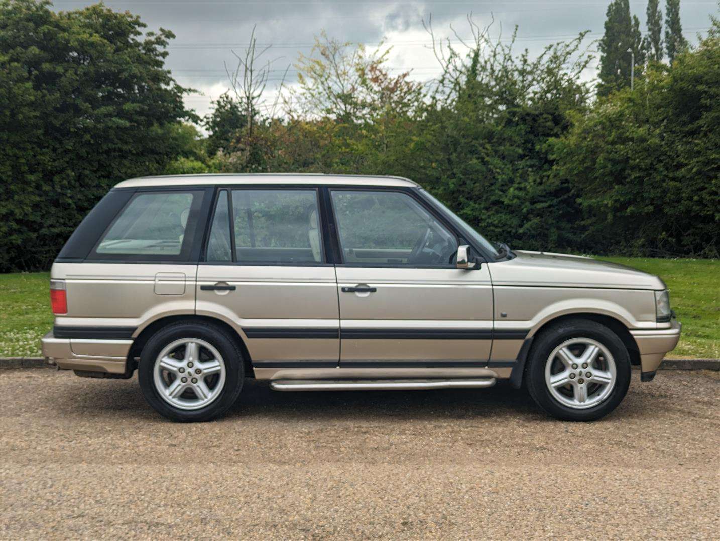 <p>1999 LAND ROVER RANGE ROVER HSE AUTO</p>