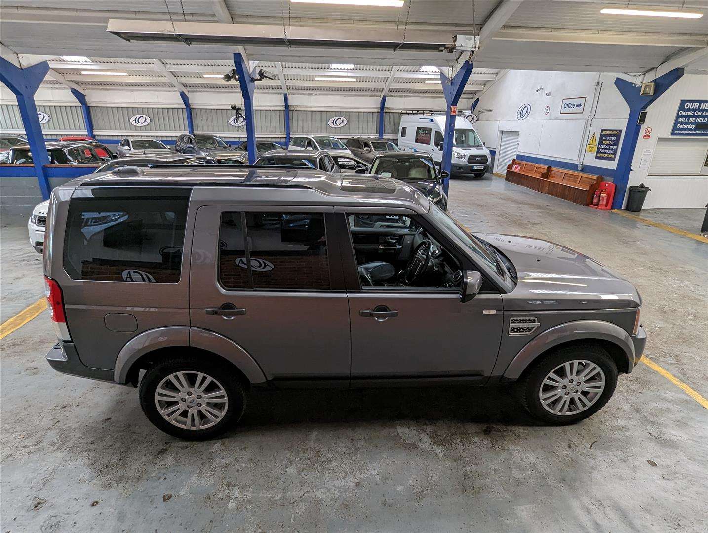 <p>2010 LAND ROVER DISCOVERY HSE TDV6 AUTO</p>