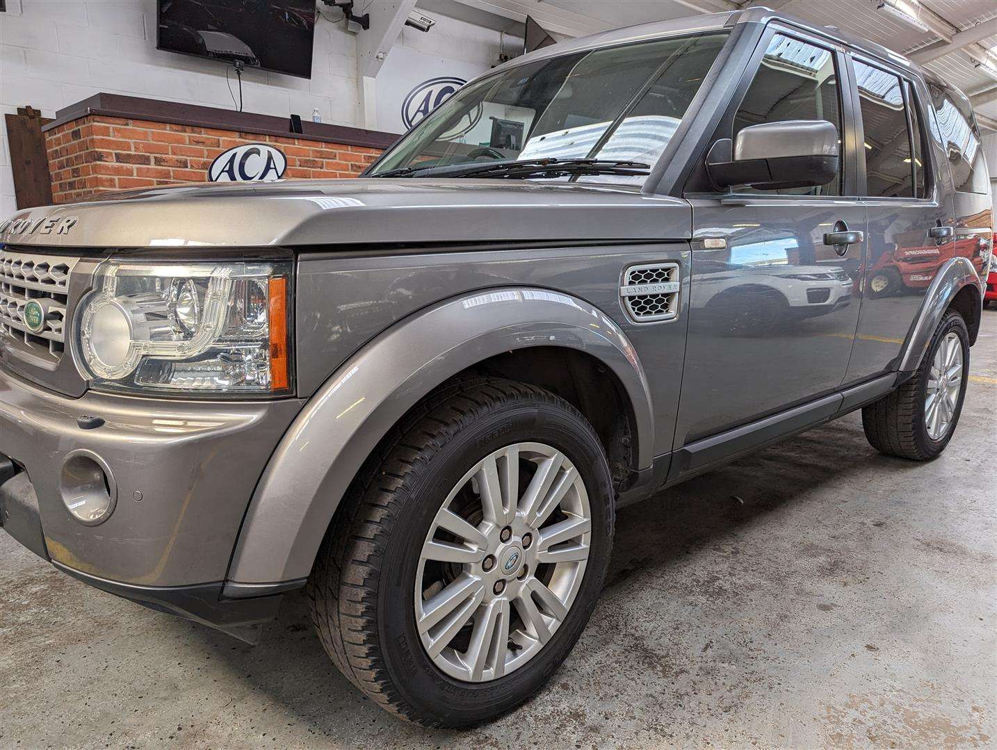 <p>2010 LAND ROVER DISCOVERY HSE TDV6 AUTO</p>