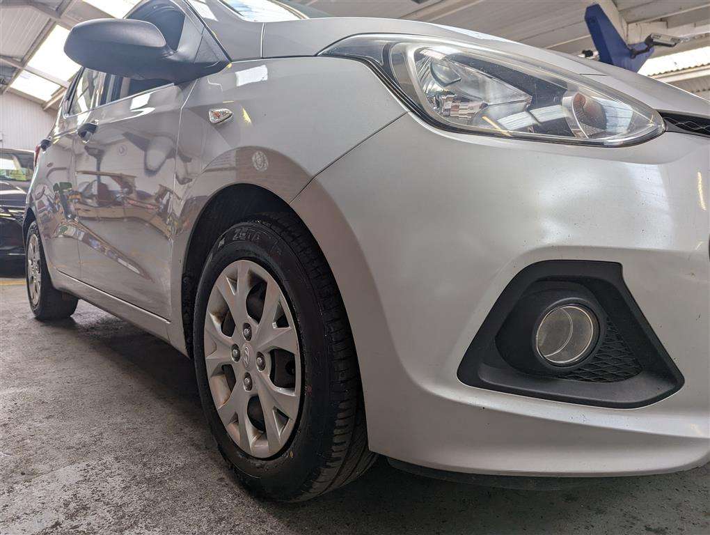 <p>2015 HYUNDAI I10 S</p>