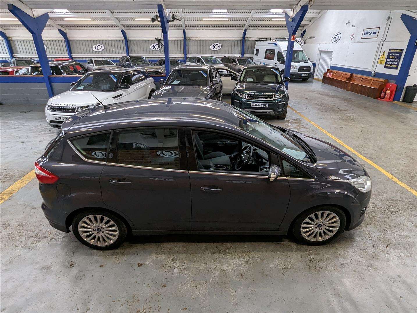 <p>2013 FORD C-MAX TITANIUM TURBO</p>