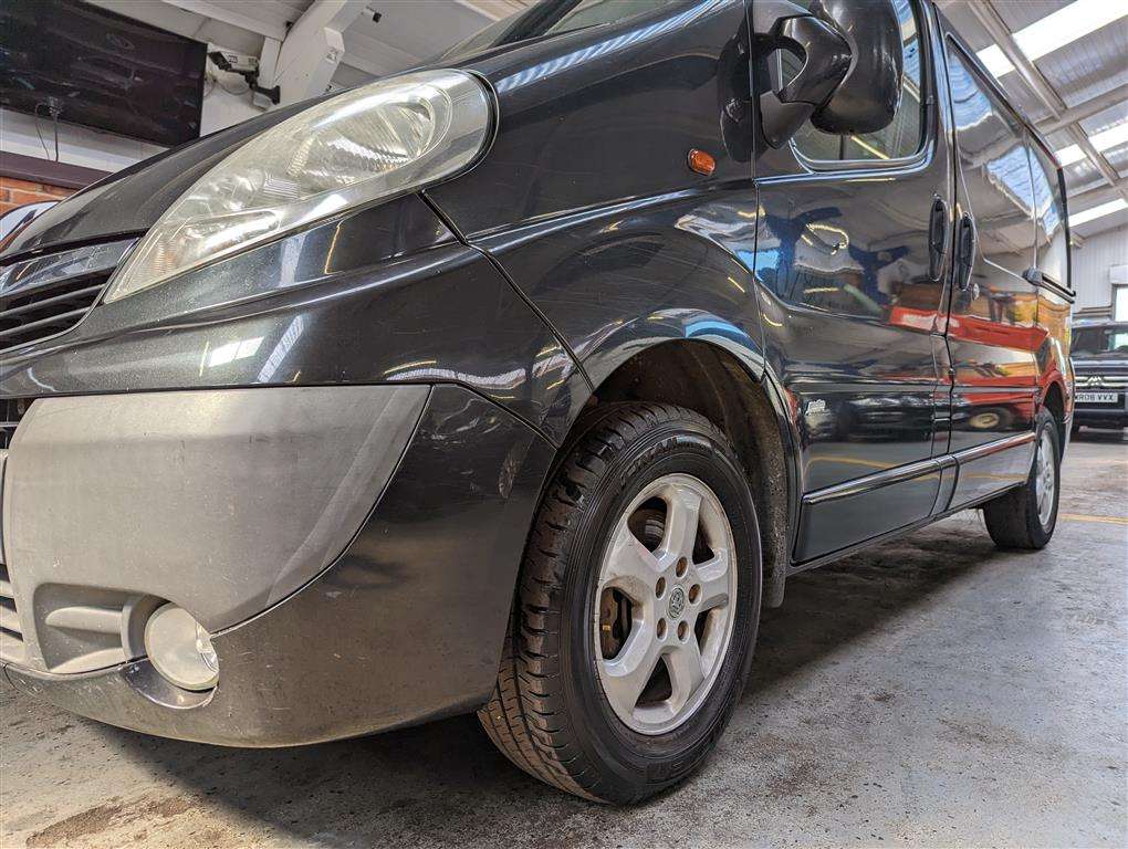 <p>2011 VAUXHALL VIVARO 2700 SPORTIVE CDTI</p>