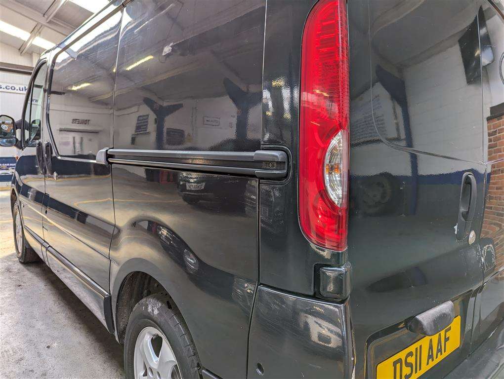 <p>2011 VAUXHALL VIVARO 2700 SPORTIVE CDTI</p>