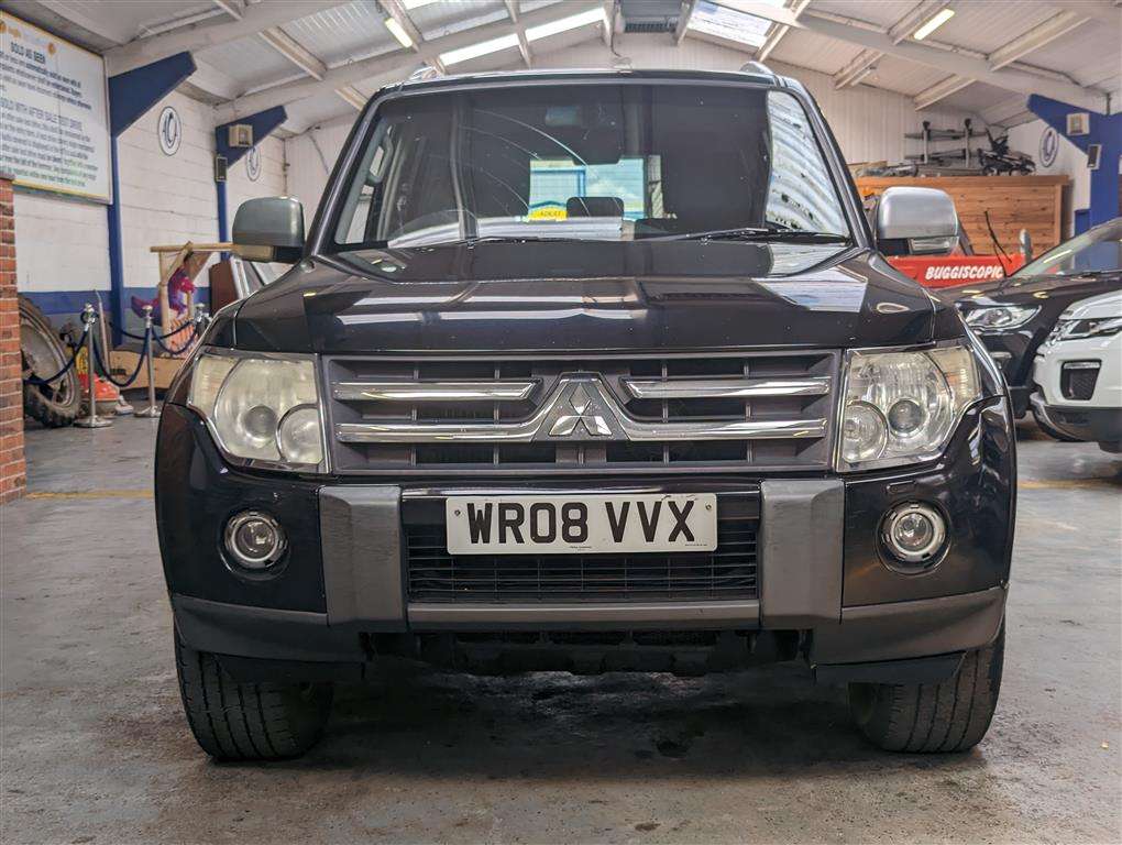 <p>2008 MITSUBISHI SHOGUN WARRIOR DI-D LWB A</p>