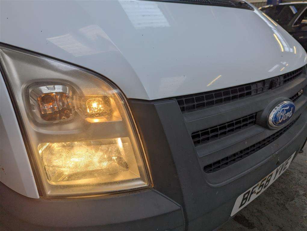 <p>2009 FORD TRANSIT 115 T350L D/C RWD</p>