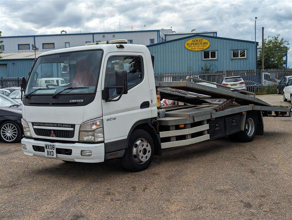 <p>2008 MITSUBISHI FUSO CANTER</p>