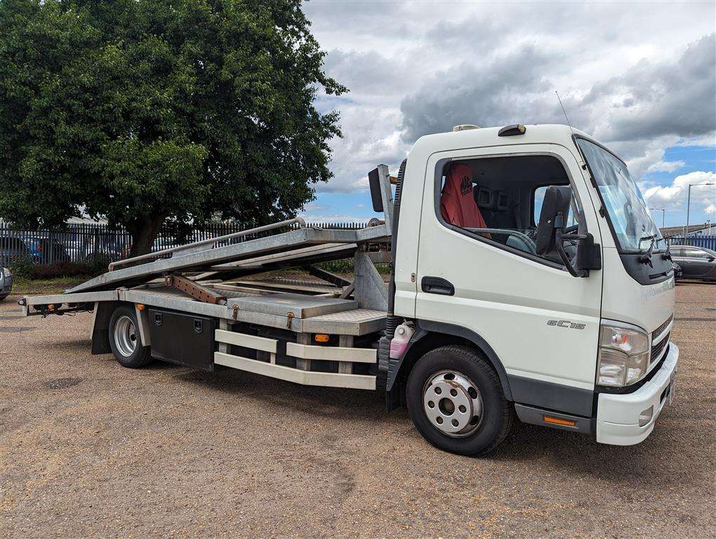 <p>2008 MITSUBISHI FUSO CANTER</p>