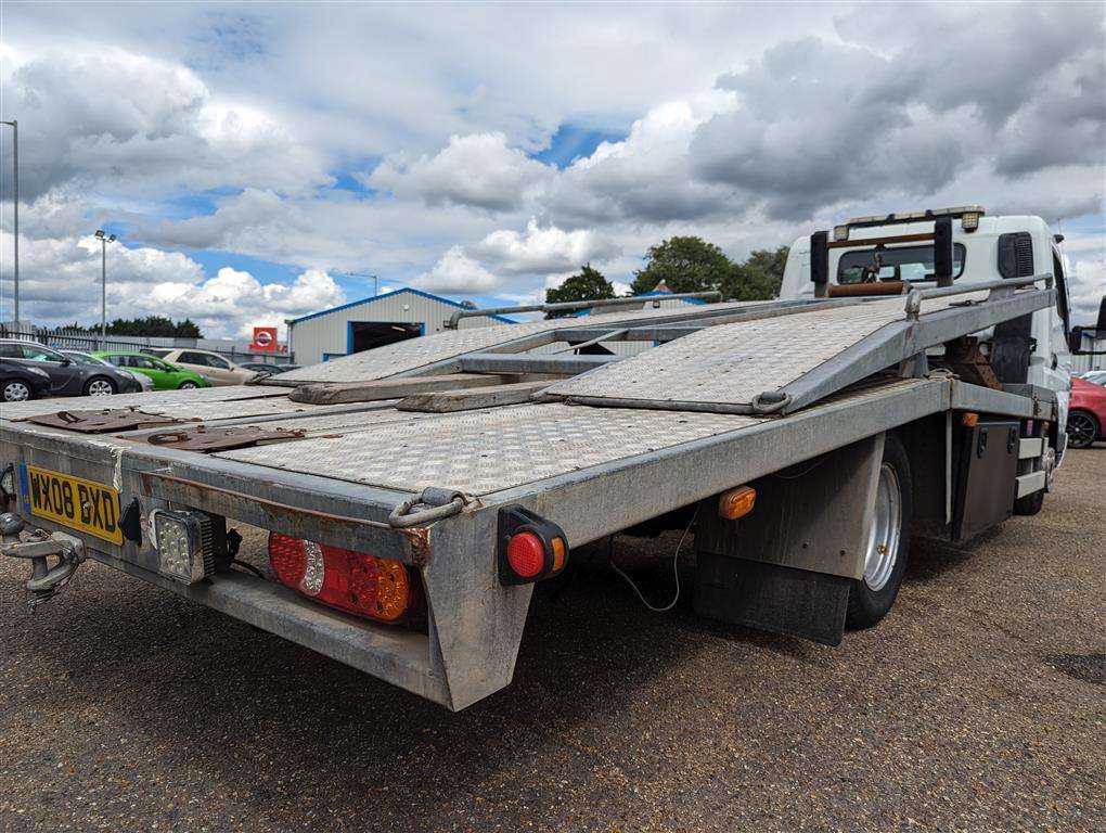 <p>2008 MITSUBISHI FUSO CANTER</p>