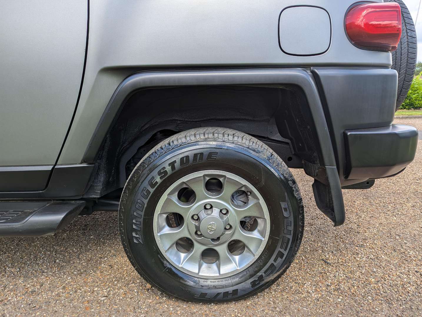 <p>2013 TOYOTA FJ CRUISER</p>