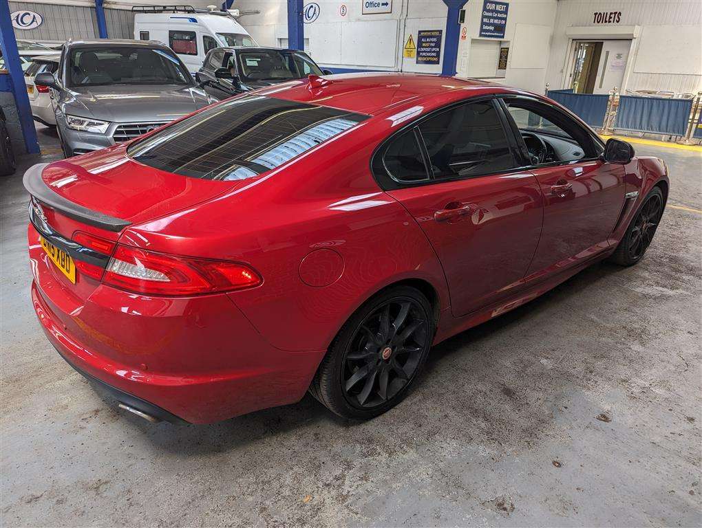 <p>2015 JAGUAR XF R-SPORT BLACK D AUTO</p>