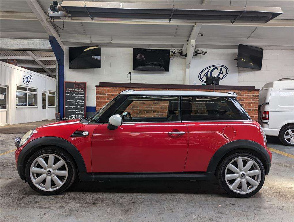 <p>2007 MINI COOPER D</p>