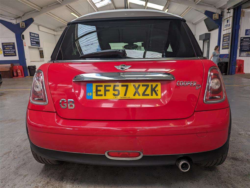 <p>2007 MINI COOPER D</p>