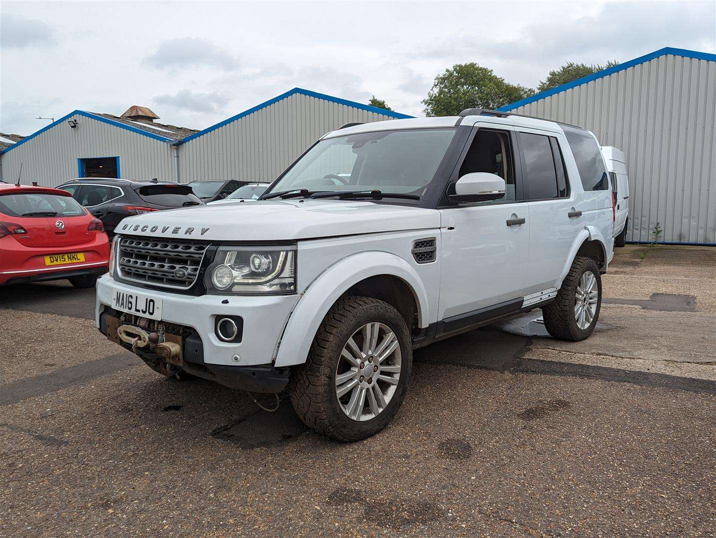 <p>2016 LAND ROVER DISCOVERY SE SDV6 AUTO</p>