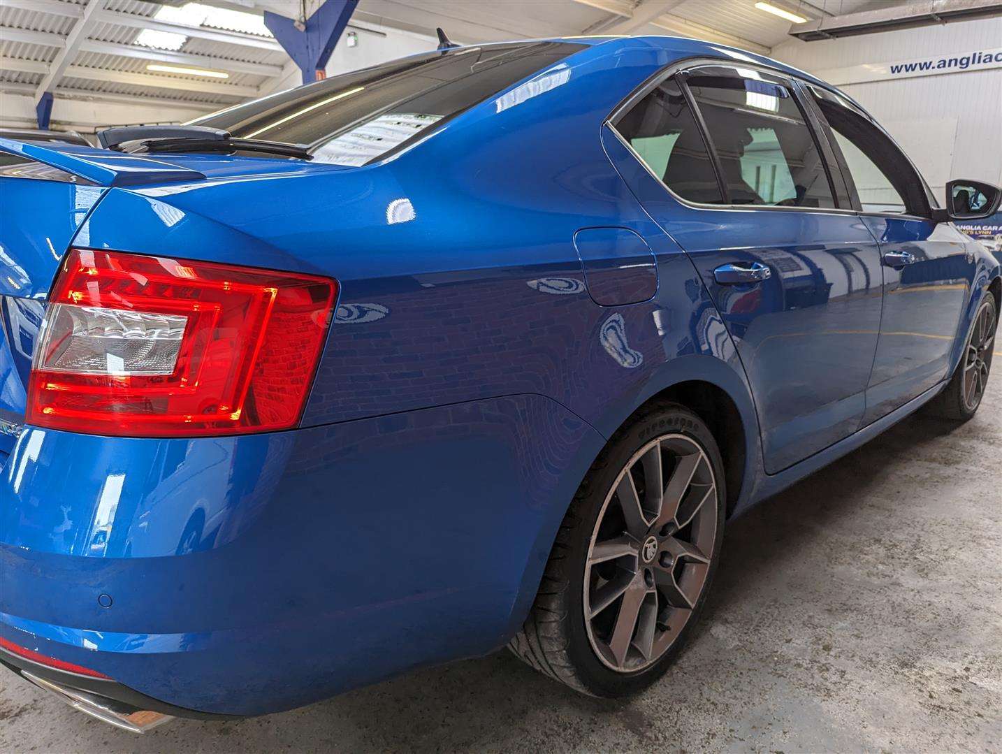 <p>2014 SKODA OCTAVIA VRS TDI CR</p>