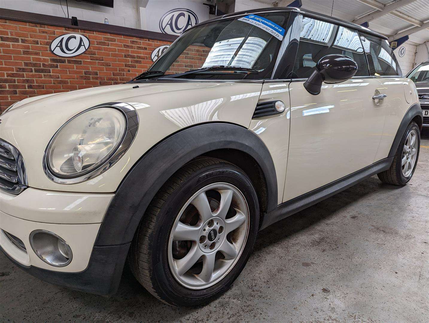 <p>2007 MINI ONE</p>