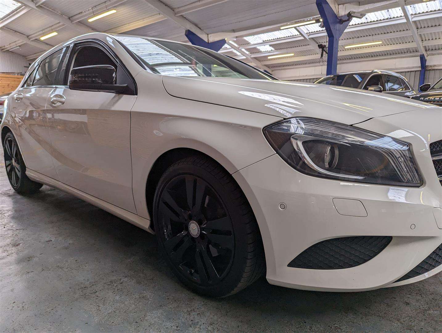 <p>2015 MERCEDES-BENZ A200 SPORT CDI AUTO</p>