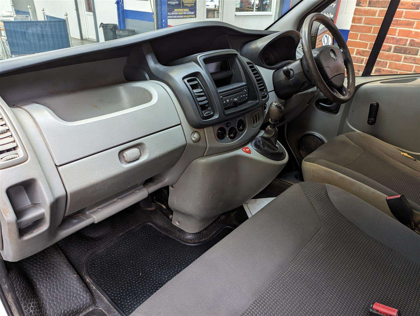 <p>2014 VAUXHALL VIVARO 2900 CDTI LWB</p>