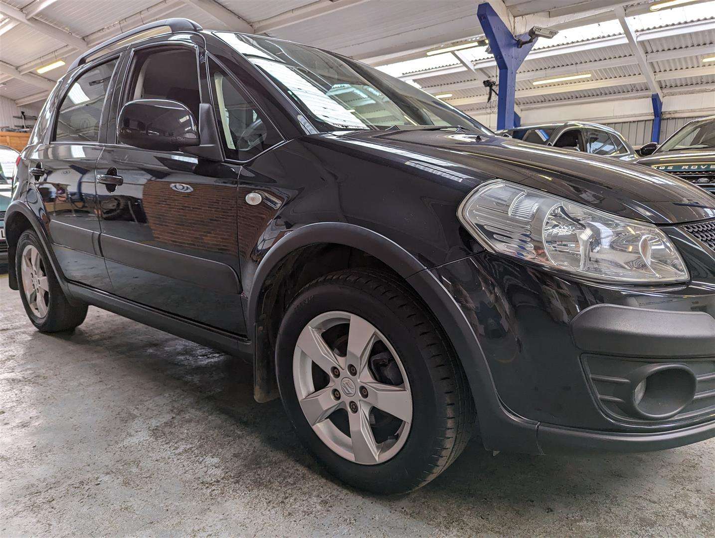 <p>2012 SUZUKI SX4 SZ5</p>