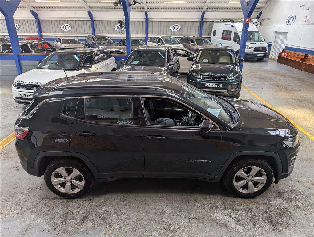 <p>2019 JEEP COMPASS **SOLD</p>